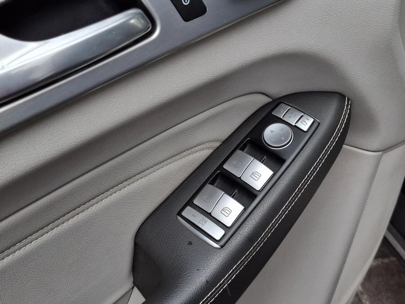Mercedes-Benz ML 250 2.1 2014 - Imagen 13 de 20
