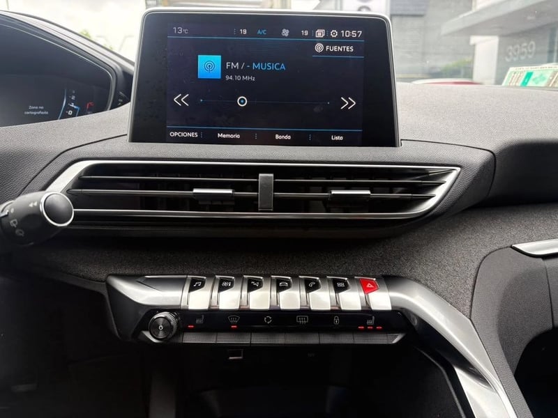 Peugeot 3008 1.6 Allure 165HP E6 AT 2017 - Imagen 9 de 12