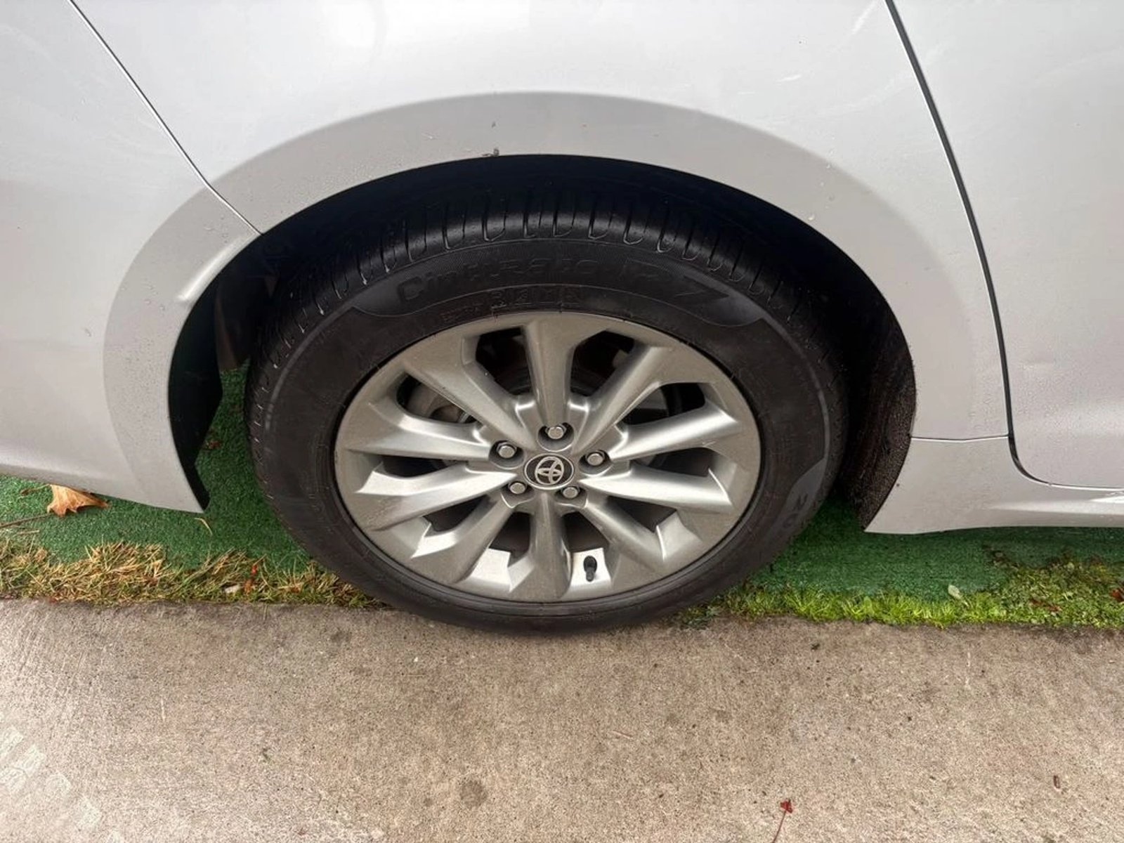 Toyota COROLLA 2.0 XEI 4X2 MT 4P 2023 - Imagen 10 de 10