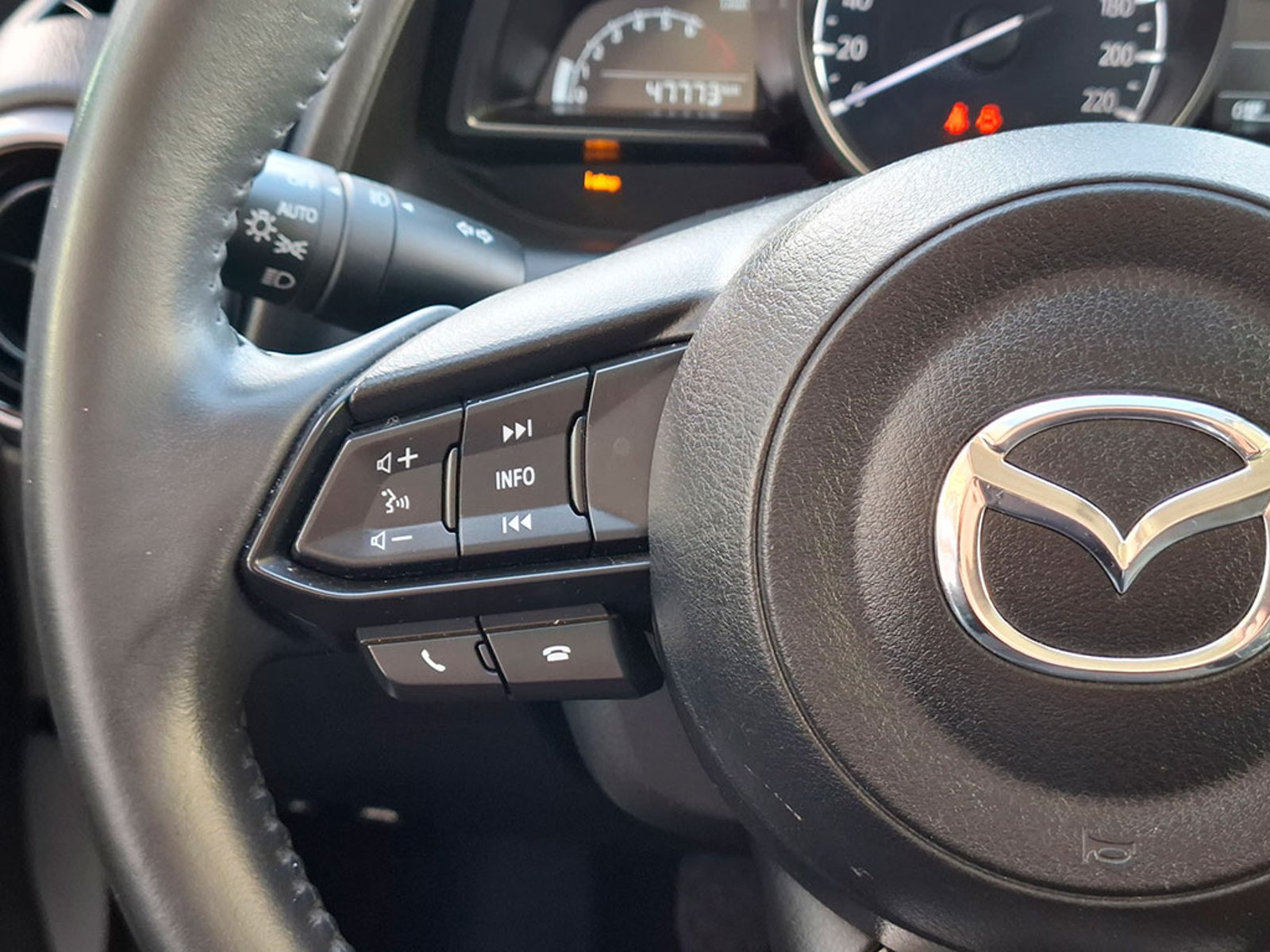 MAZDA CX-3 2.0 R 2021 - Imagen 12 de 20