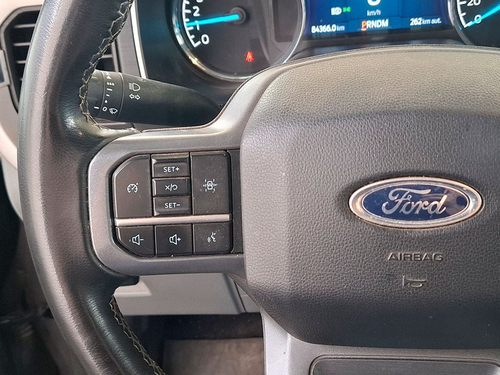 FORD F-150 XLT 4X4 5.0L AUT 2024 - Imagen 12 de 20
