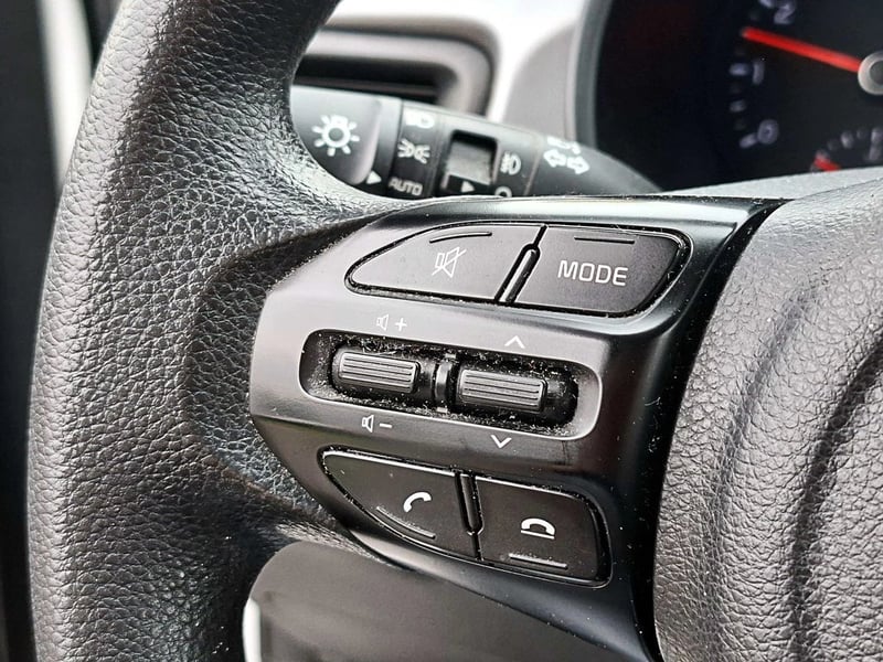 Kia RIO 4 LX 1.4 MT 2022 - Imagen 11 de 14