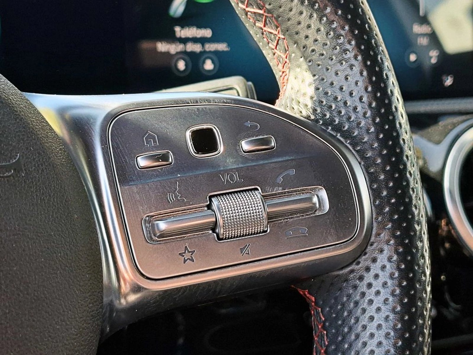 MERCEDES-BENZ A 250 2.0 SPORT AT 2019 - Imagen 15 de 18
