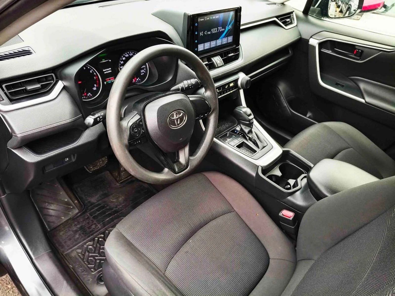 Toyota RAV4 2.0 LE AUT 2021 - Imagen 18 de 20