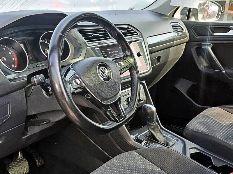 Volkswagen TIGUAN 1.4 TSI HIGHLINE 150HP AT 2019 - Imagen 8 de 17
