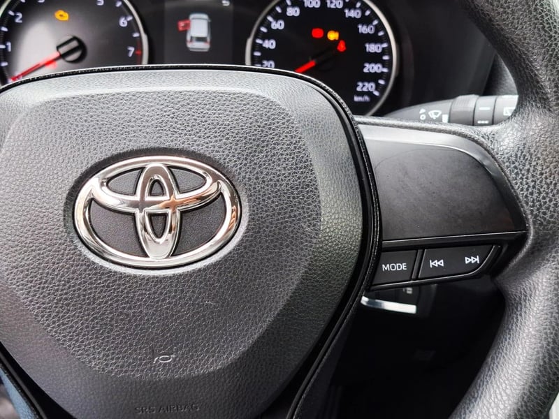 Toyota RAV4 2.0 LE AUT 2021 - Imagen 17 de 20