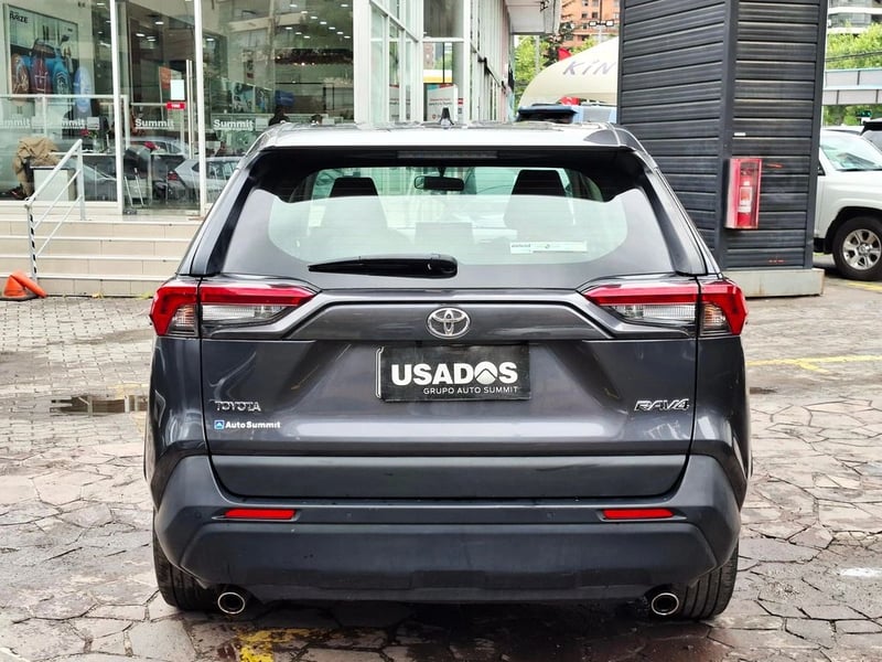 Toyota RAV4 2.0 LE AUT 2021 - Imagen 8 de 20
