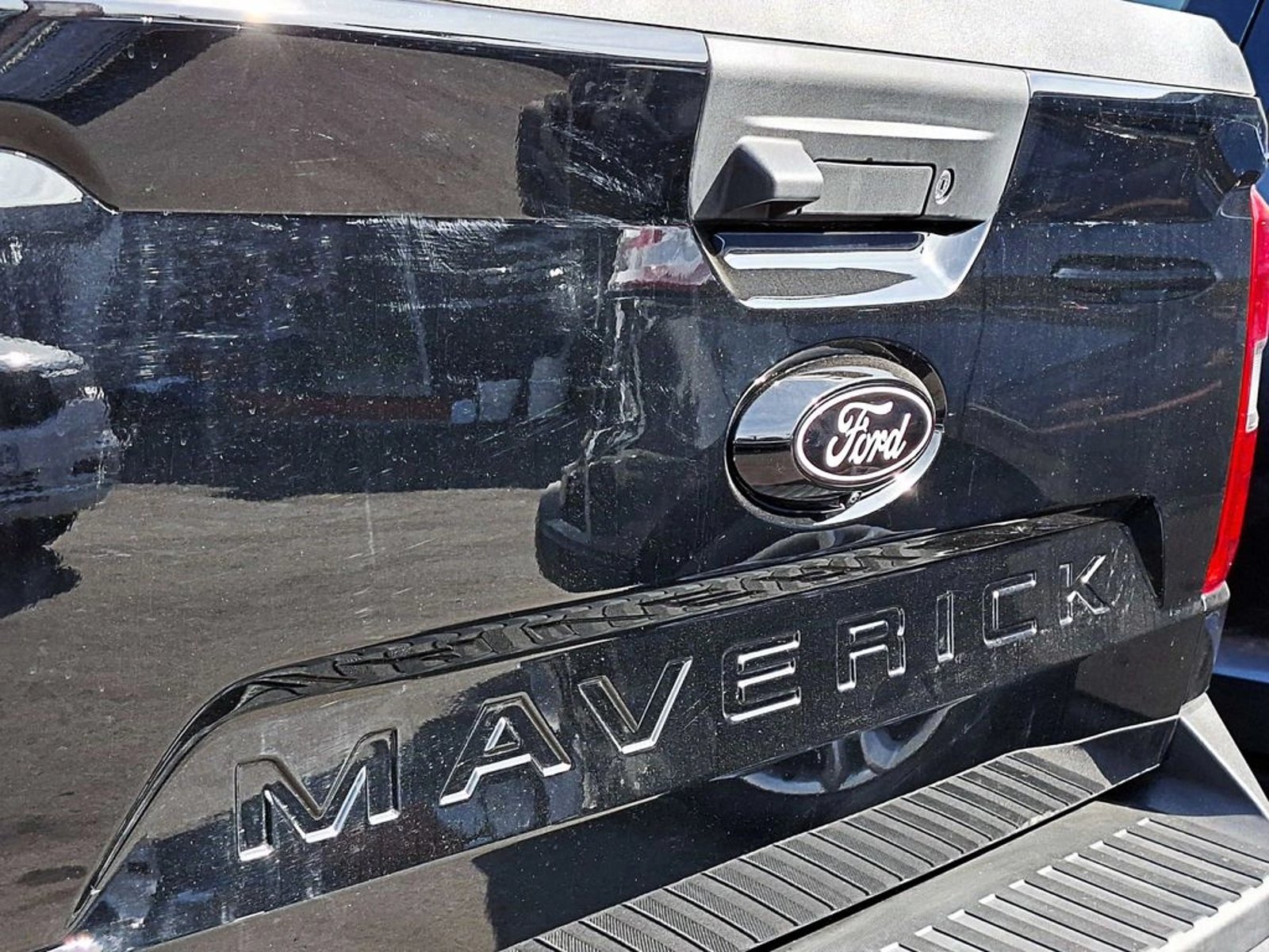 Ford MAVERICK LARIAT BLACK AT 4X4 2026 - Imagen 8 de 19