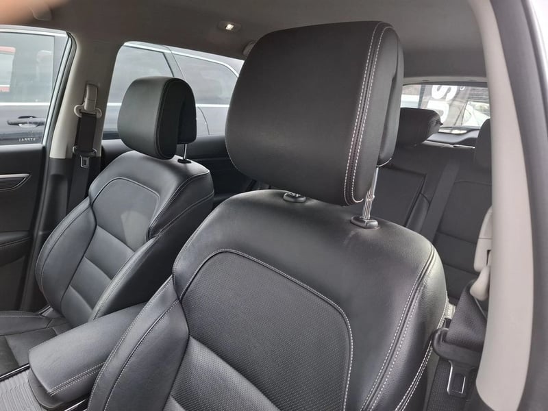 Renault KOLEOS 2.5 ZEN 2WD AT 5P 2023 - Imagen 18 de 20