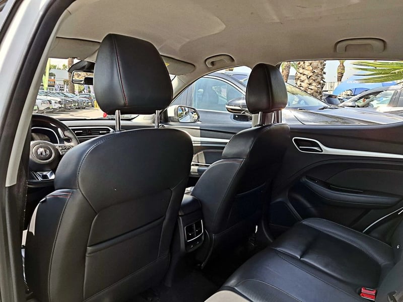 MG ZX 1.5 DLX AT 2022 - Imagen 10 de 16