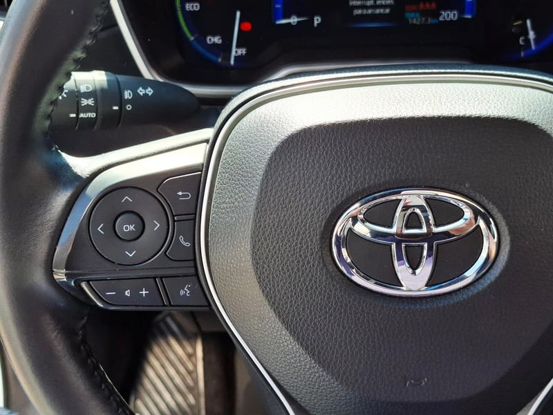 Toyota COROLLA CROSS 1.8 SEG HYBRID 4X2 CVT AT 5P 2022 - Imagen 17 de 20
