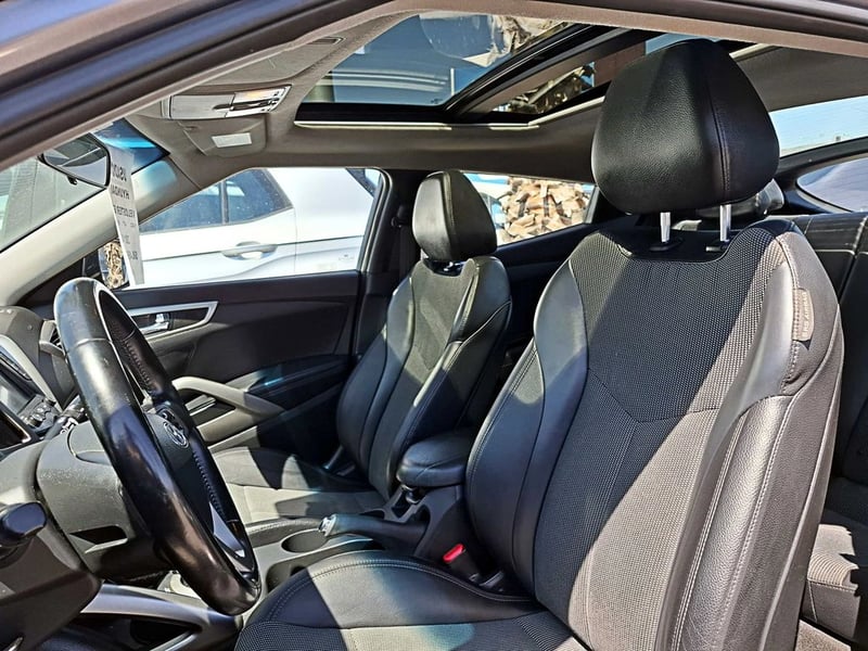 Hyundai VELOSTER 1.6 GLS FULL AT 2014 - Imagen 9 de 16