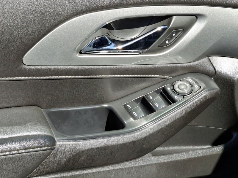Chevrolet TRAVERSE 3.6L LT AWD AT 5P 2023 - Imagen 13 de 20