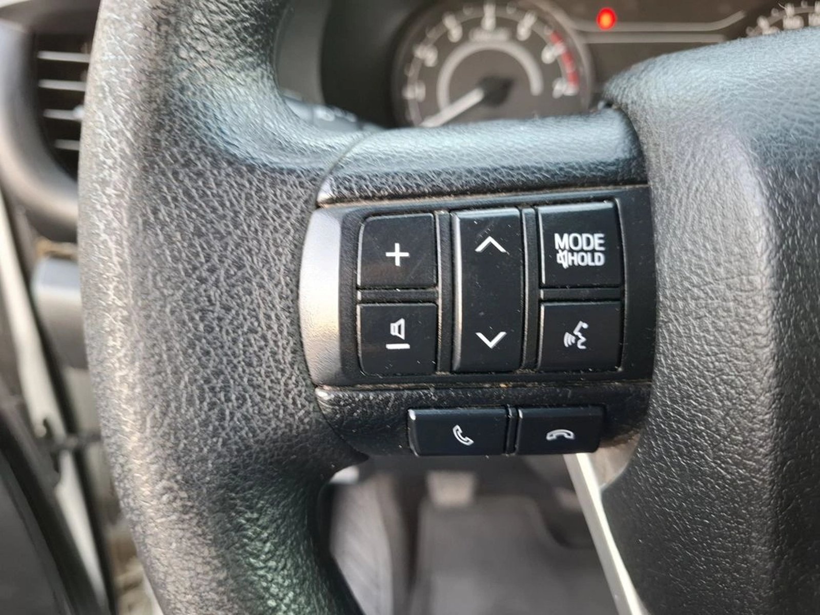 TOYOTA HILUX 2.7 DX MT 4x2 2021 - Imagen 16 de 20