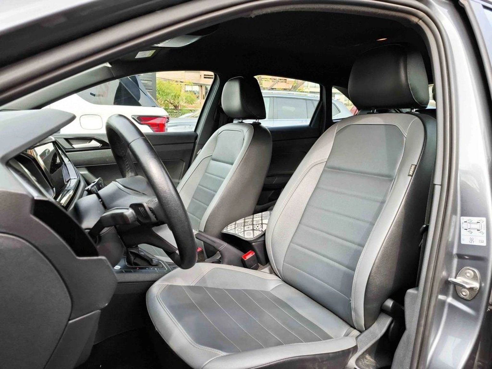 Volkswagen NIVUS 1.0 2022 - Imagen 15 de 19