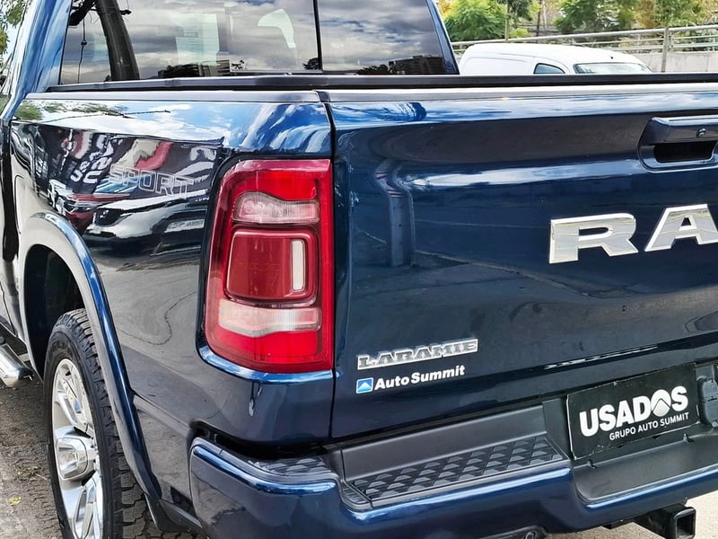 RAM 1500 5.7 LARAMIE SPORT CREW CAB AT 4X4 2023 - Imagen 14 de 20