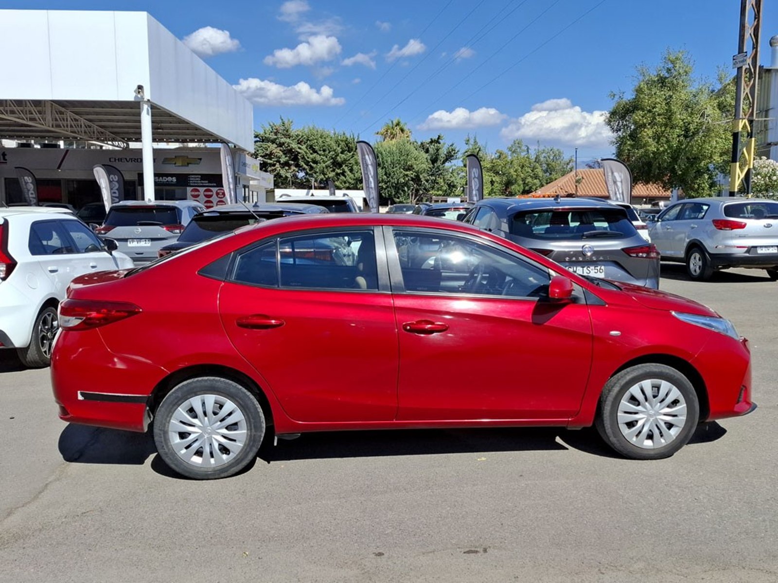 Toyota YARIS 1.5 GLI E 4X2 MT 4P 2022 - Foto 5 de 19