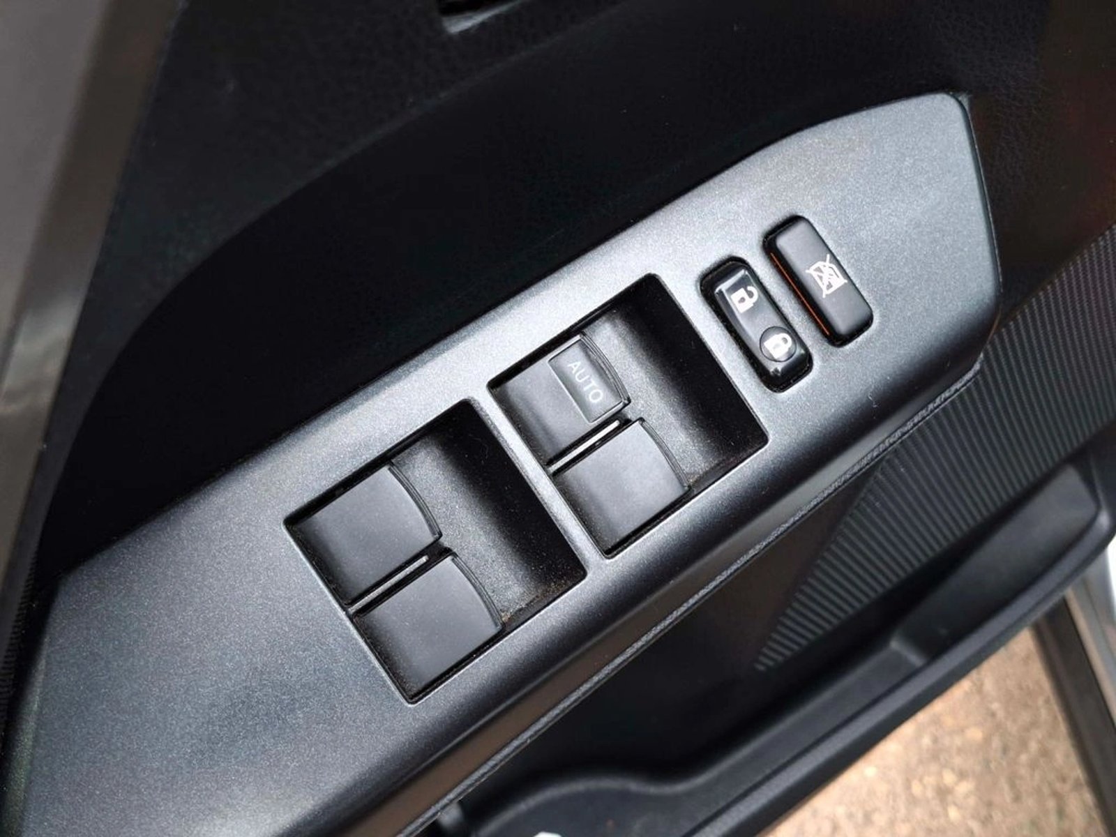 Toyota RAV4 2.0 SÚPER LUJO AUT 4X2 2019 - Imagen 12 de 20