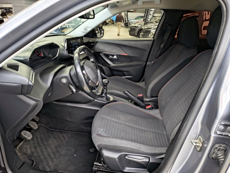 Peugeot 2008 1.5 SIGNATURE BLUEHDI 2021 - Imagen 10 de 20