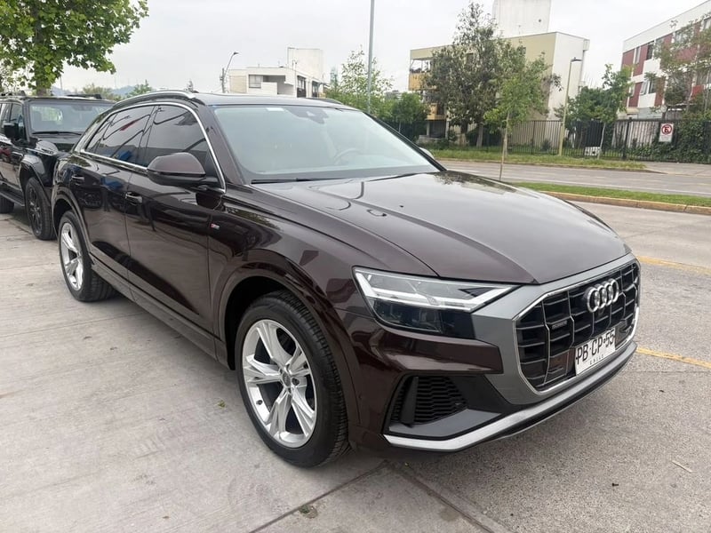 Audi Q8 3.0 55 TFSI QUATTRO 4X4 AT 5P 2021 - Imagen 5 de 13