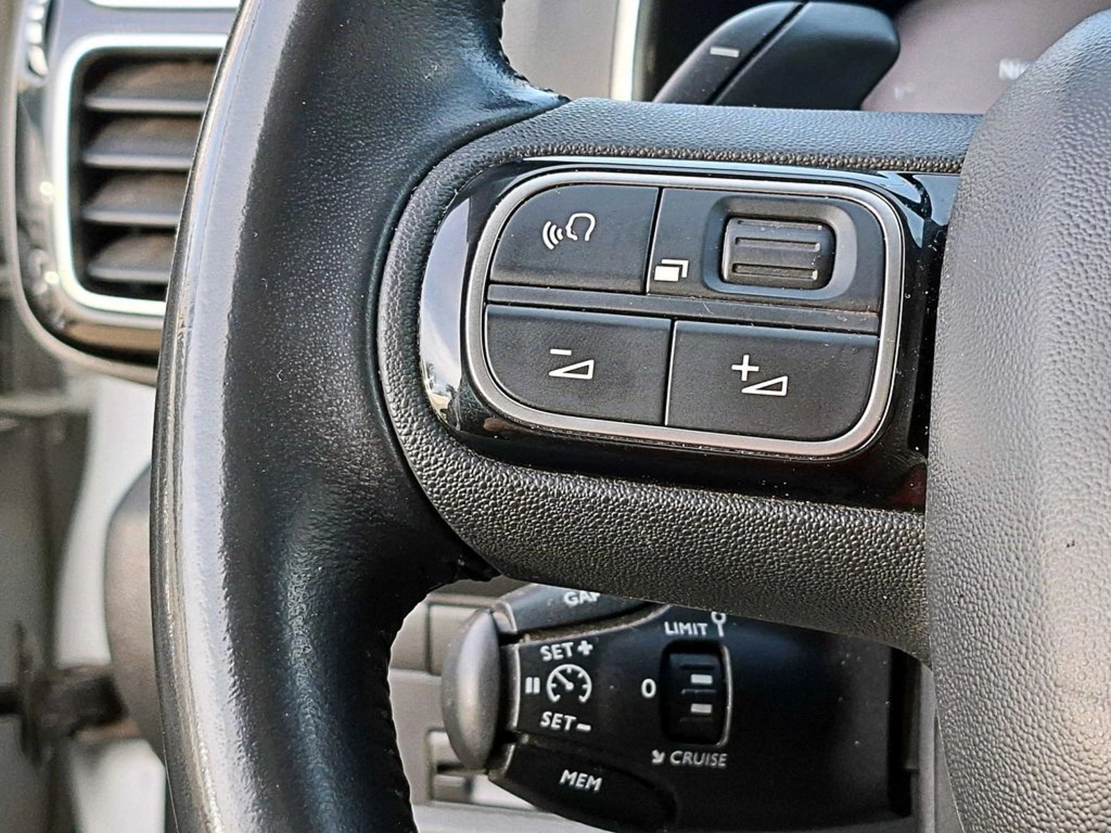 Citroën C5 AIRCROSS 1.5 BLUEHDI 5P 2021 - Imagen 15 de 19