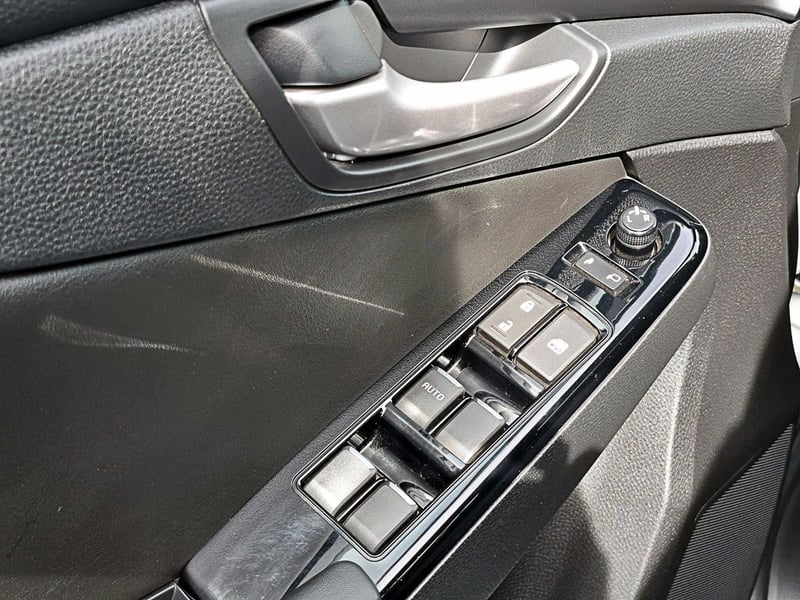 Mazda BT-50 2.2 DC HIGH PLUS AT 4X4 DIESEL 2026 - Imagen 11 de 20