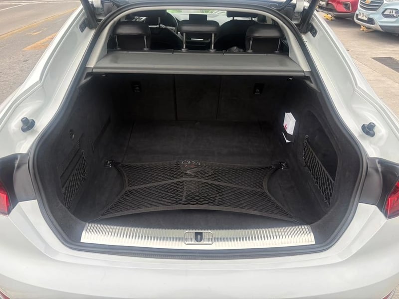Audi A5 2.0 40 SPORT SPORTBACK MHEV 4X2 S-TRONIC AT 4P 2020 - Imagen 10 de 11