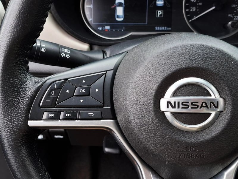 Nissan VERSA 1.6 EXCLUSIVE CVT 2022 - Imagen 16 de 20