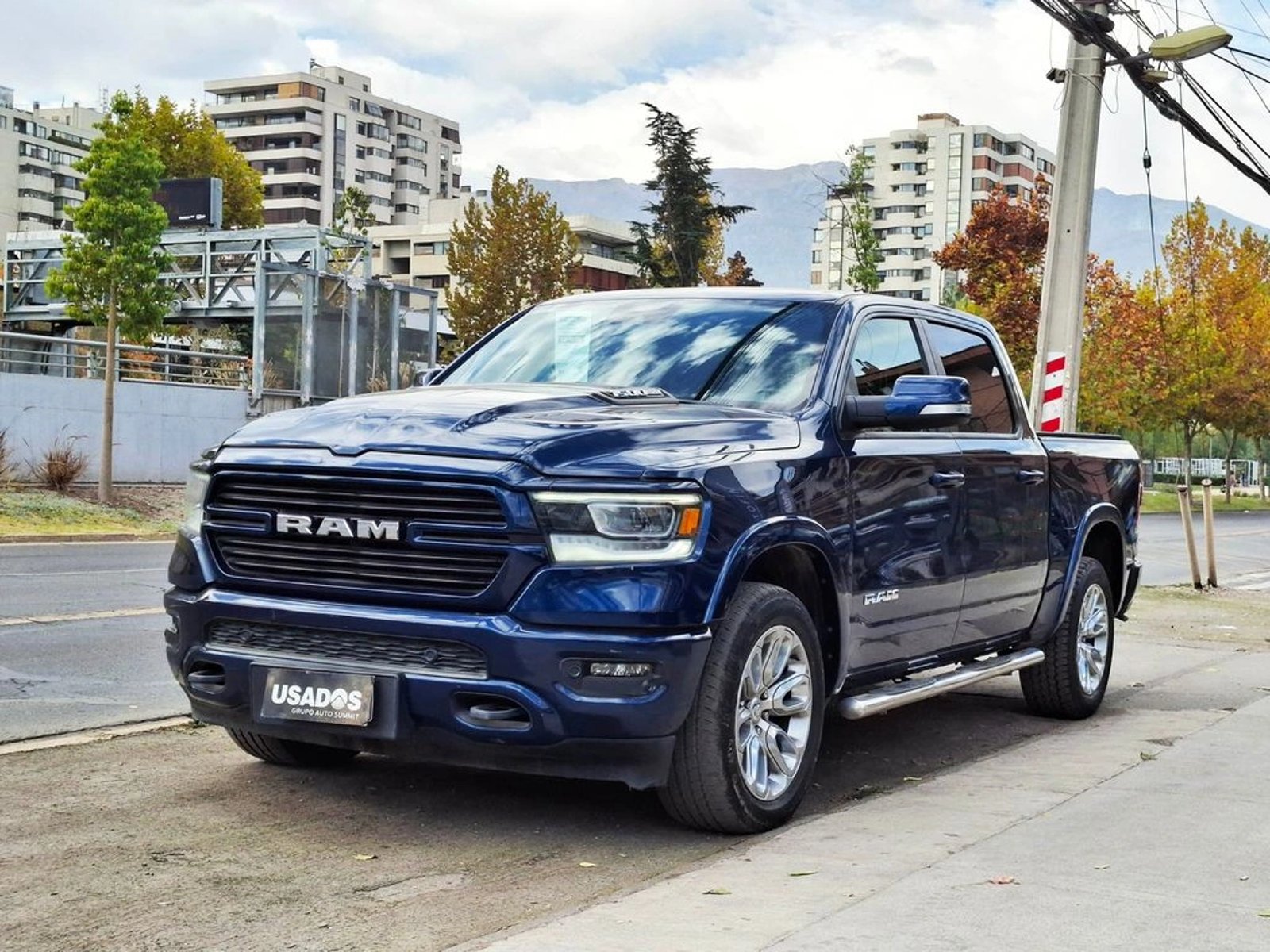 RAM 1500 5.7 LARAMIE SPORT CREW DCAB 4X4 2023 - Foto 2 de 20