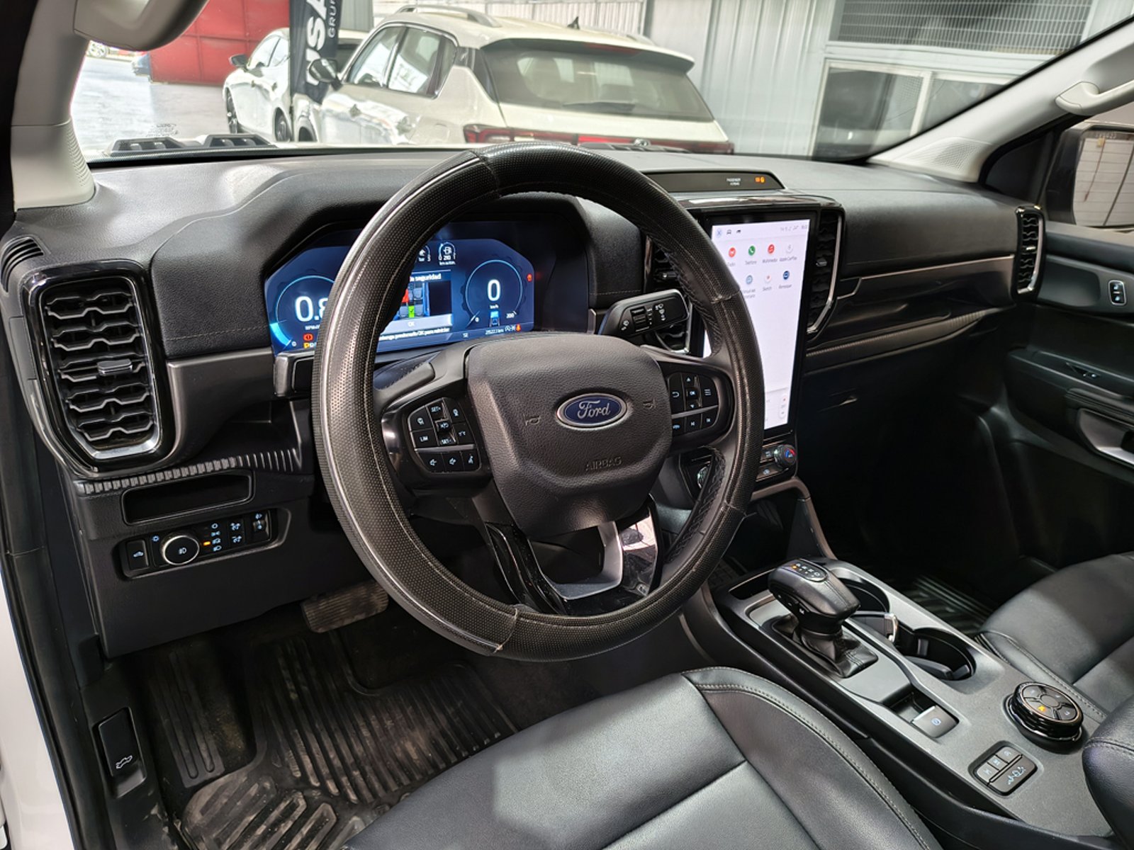 FORD RANGER 3.0 LTD DIESEL 4X4 DOB. CAB. AT 4P 2025 - Imagen 13 de 20