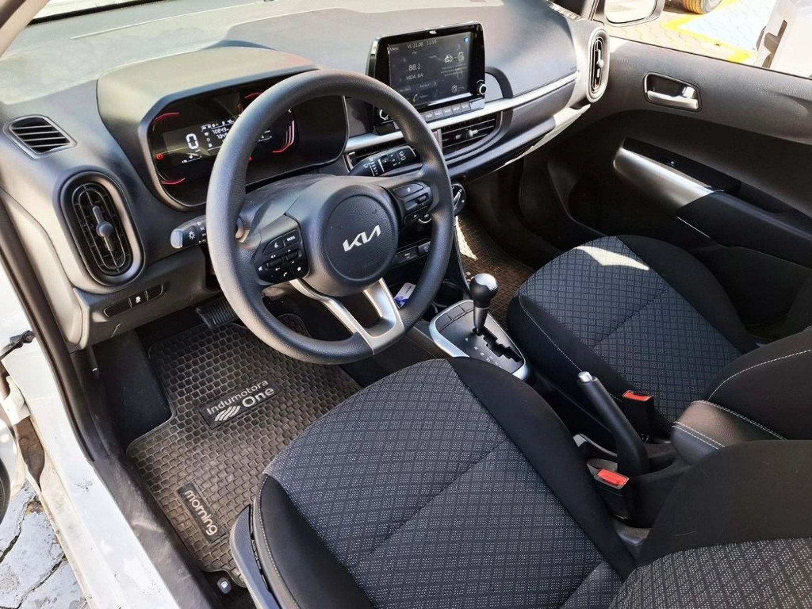 Kia MORNING 1.2 2025 - Imagen 15 de 20