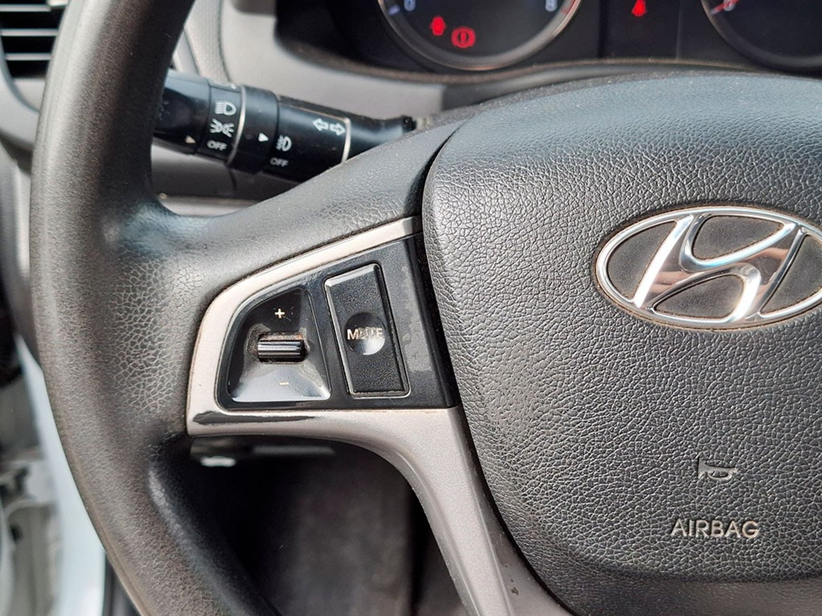 Hyundai ACCENT 1.4 RB GL 2AB AC MT 2020 - Imagen 12 de 20