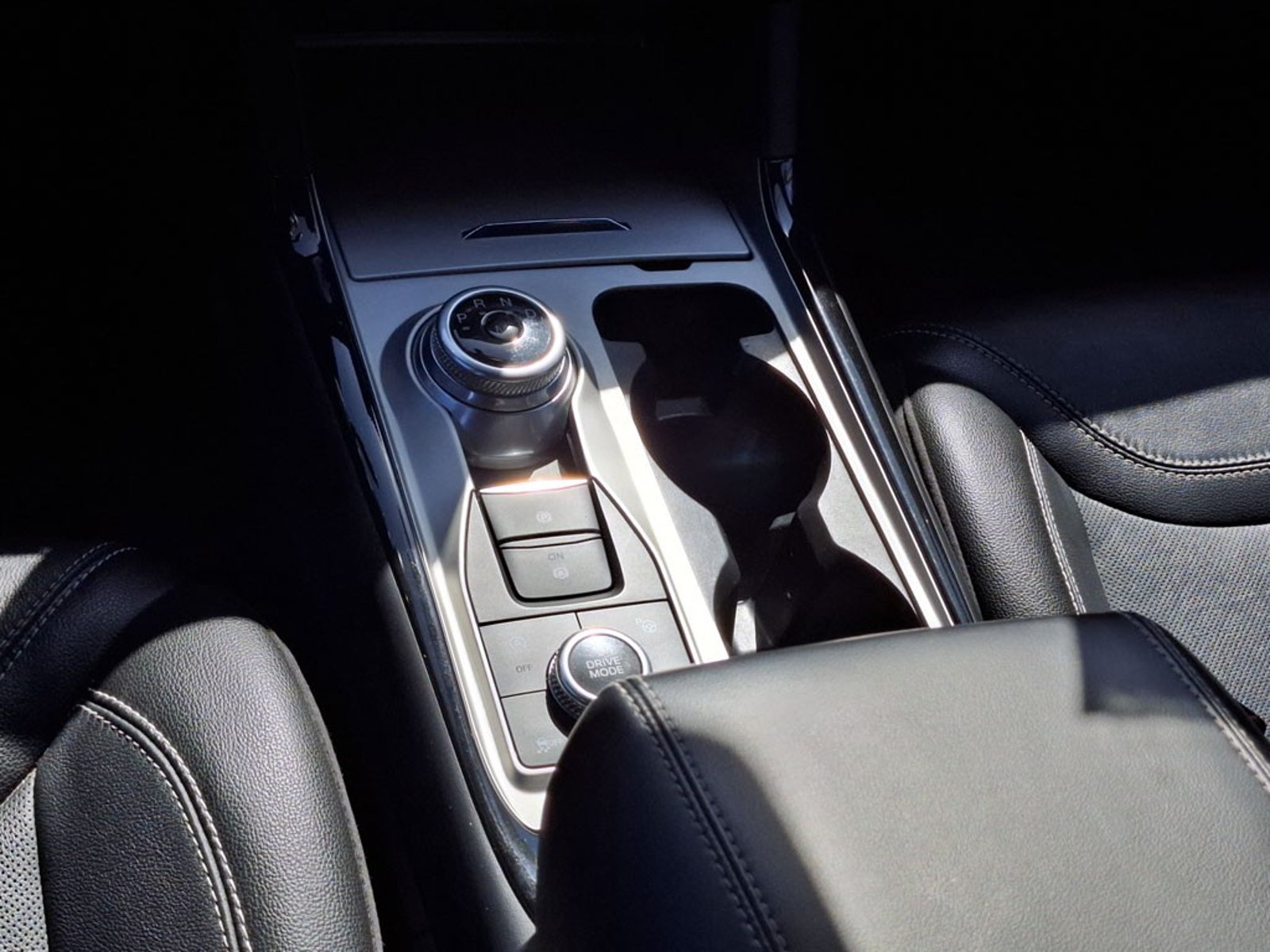 FORD EXPLORER ST 3.0 ECOBOOST 4X4 AT 5P 2023 - Imagen 16 de 20