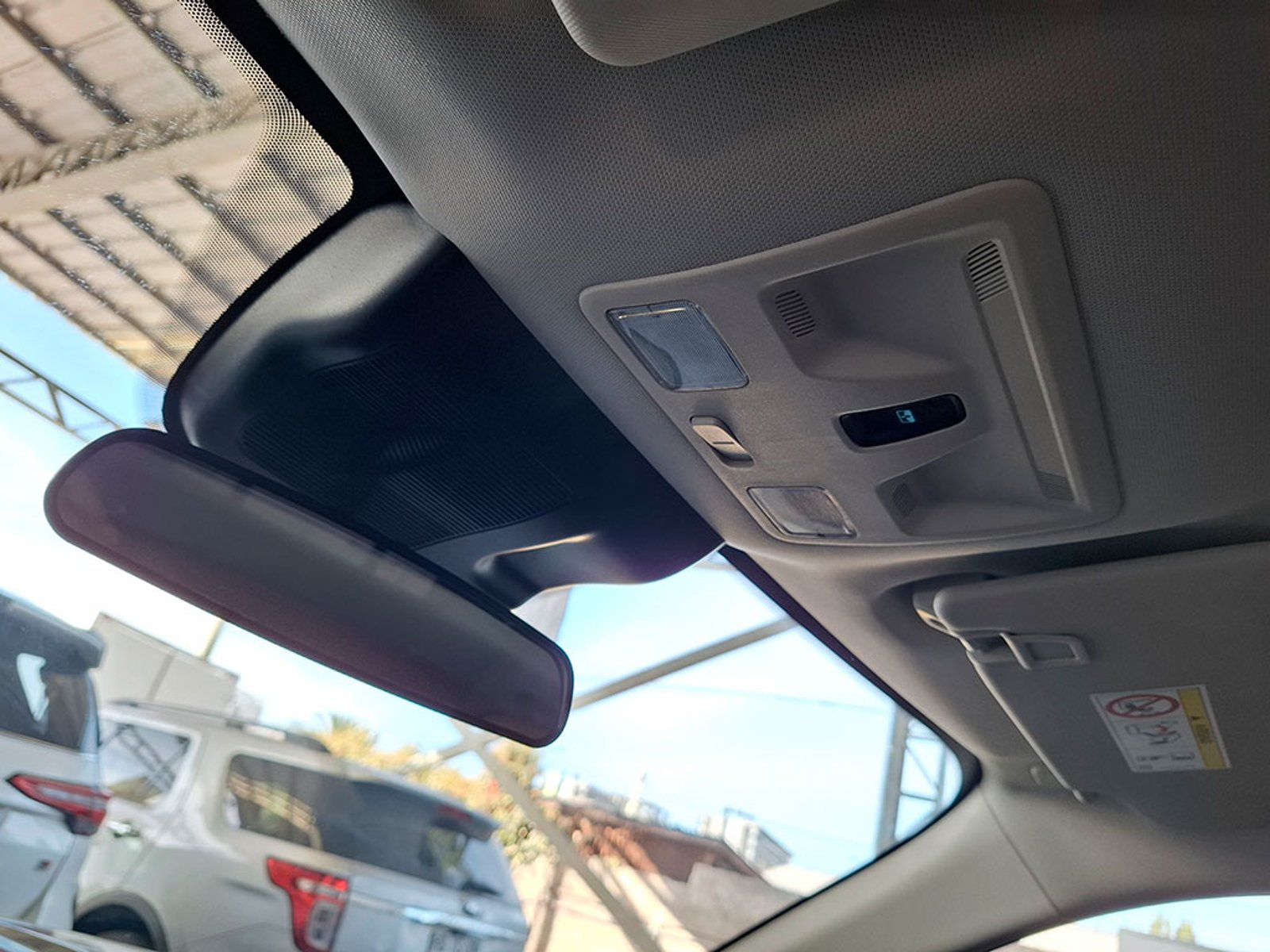 FORD MAVERICK 2.5 LARIAT FHEV AT 4X4 2025 - Imagen 18 de 20