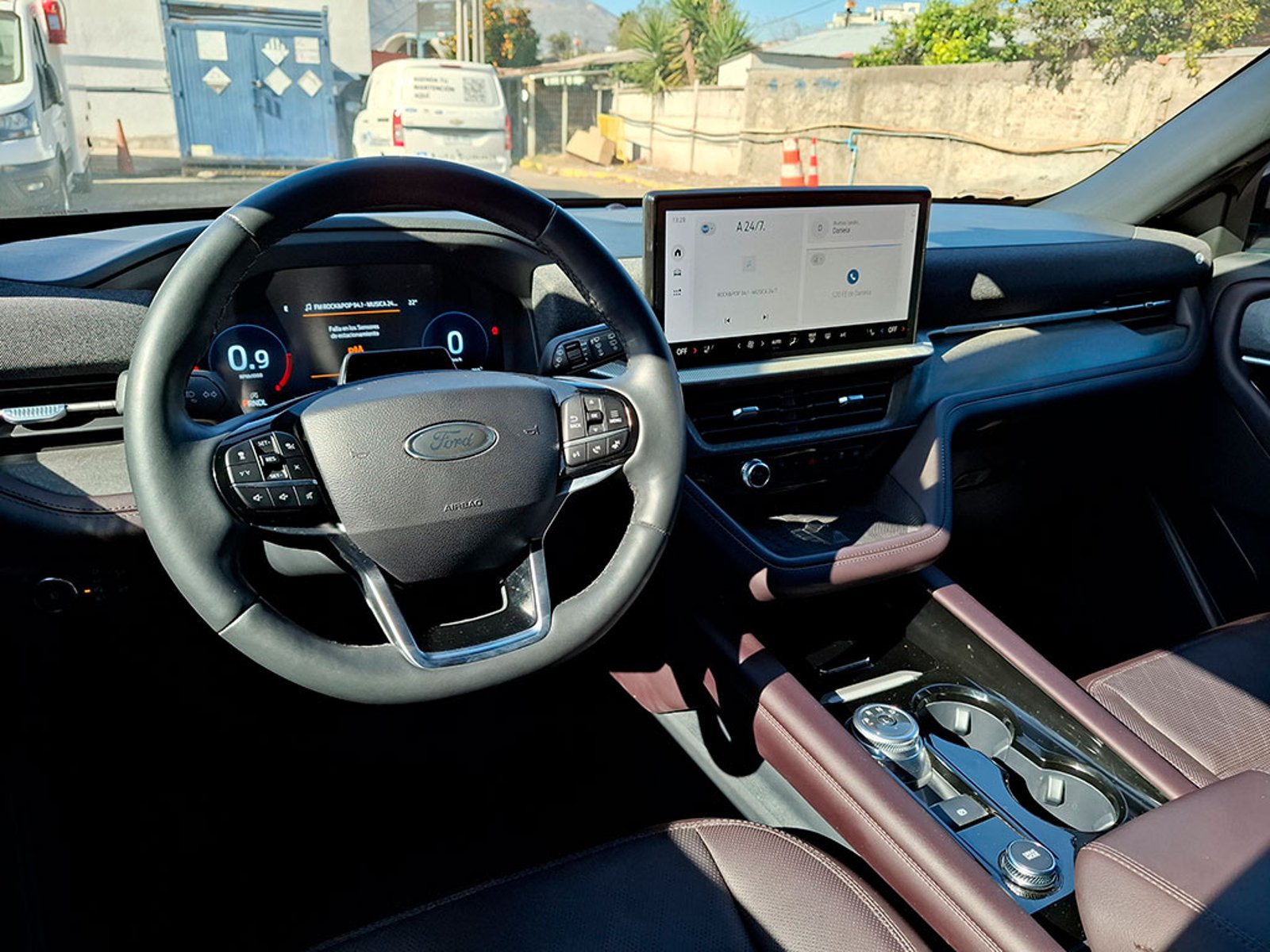 FORD EXPLORER 2.3 ECOBOOST PLATINUM 4WD 2025 - Imagen 11 de 20