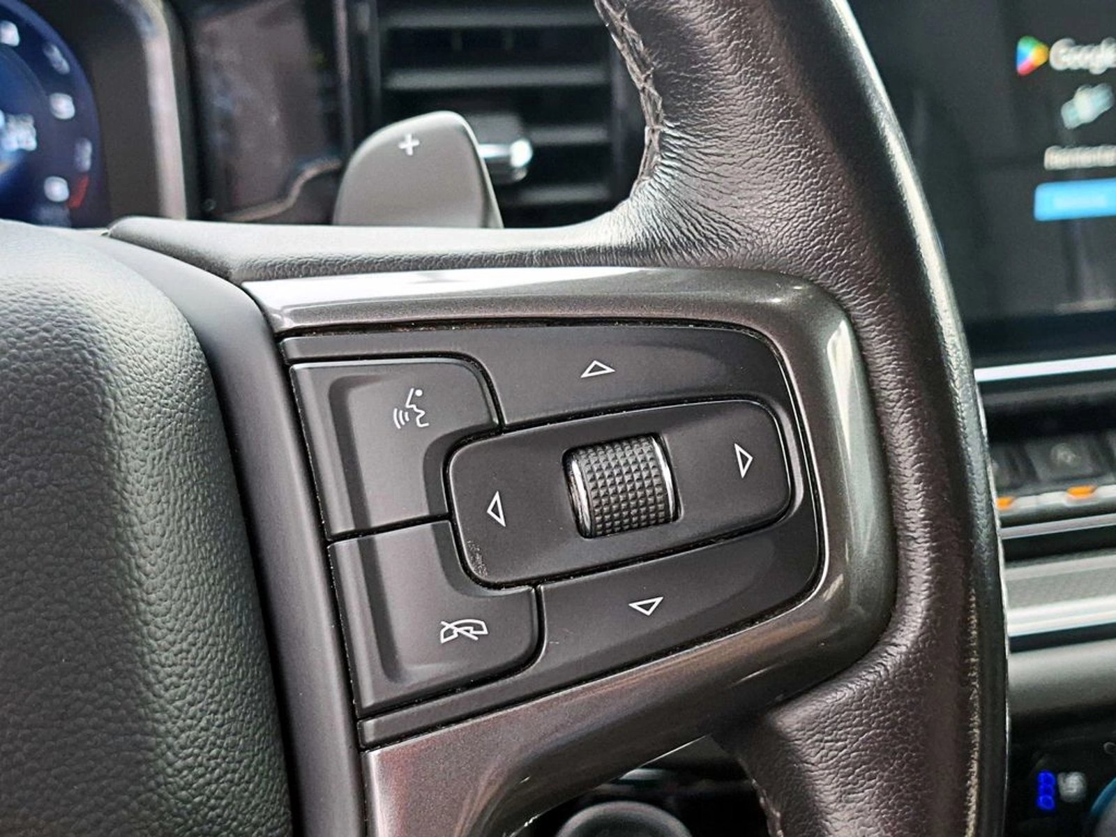 CHEVROLET SILVERADO ZR2 6.2 4X4 AT 2023 - Imagen 18 de 20