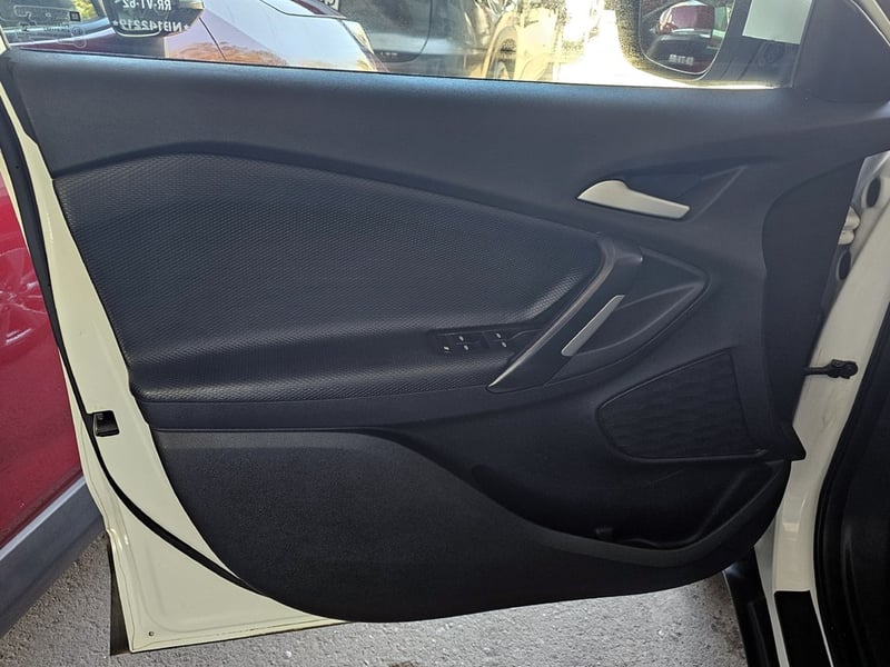Chevrolet TRACKER 1.2T 2022 - Imagen 12 de 20