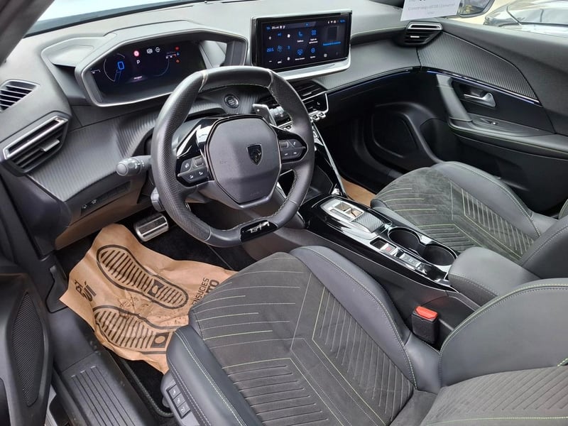Peugeot 2008 4X2 1.2 AUT HIBRIDO 2025 - Imagen 12 de 20
