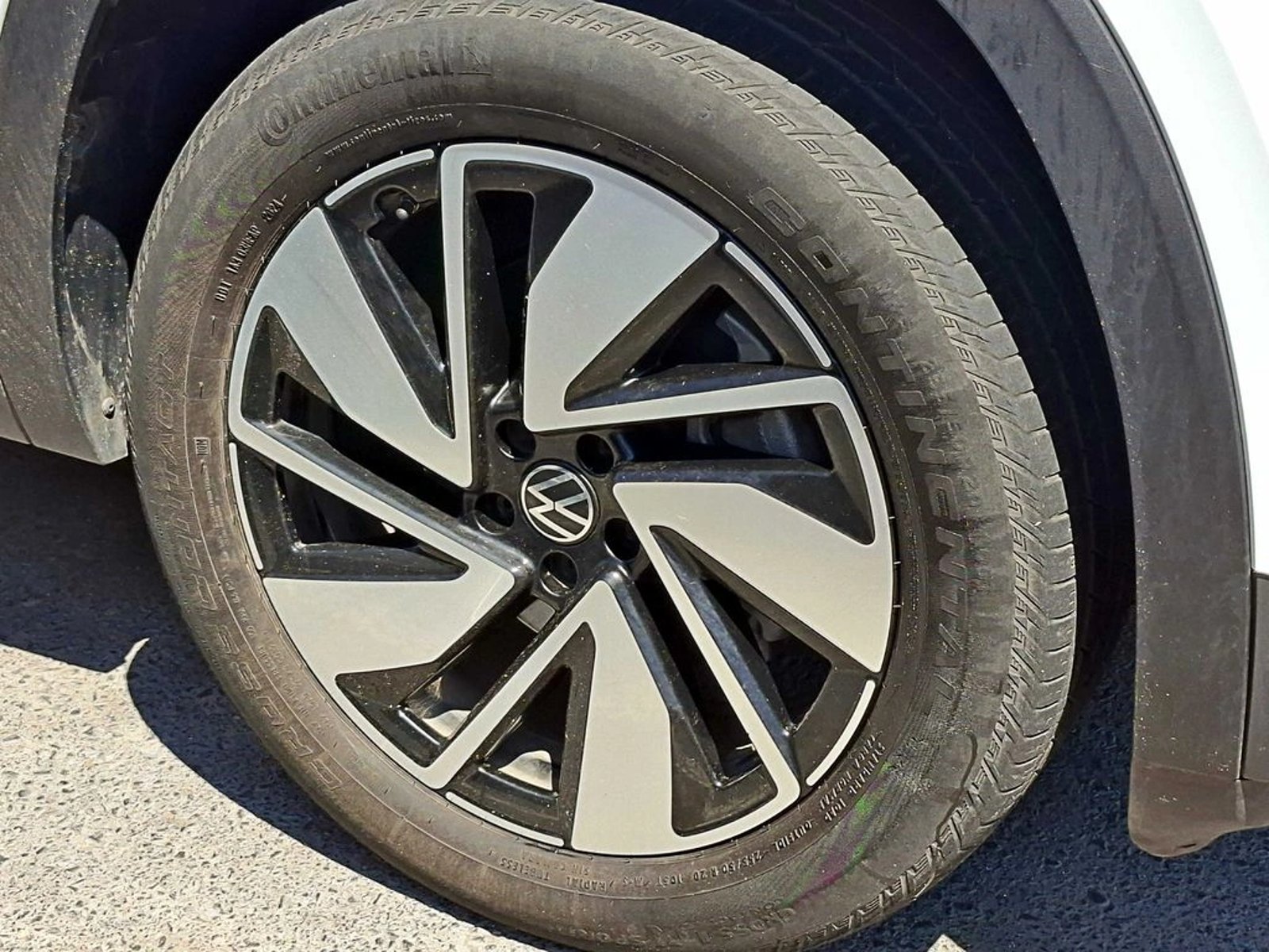 Volkswagen ATLAS 2.0 TSI LIMITED AT 4X4 2025 - Foto 4 de 17