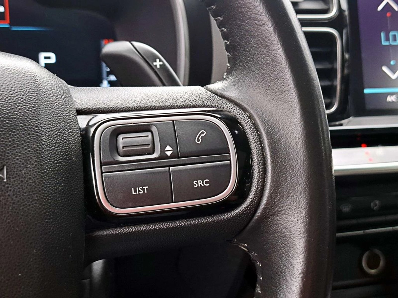 Citroën C5 AIRCROSS 1.5 AIRCROSS BLUEHDI 130 S&S SHINE AT DIESEL 2021 - Imagen 13 de 18