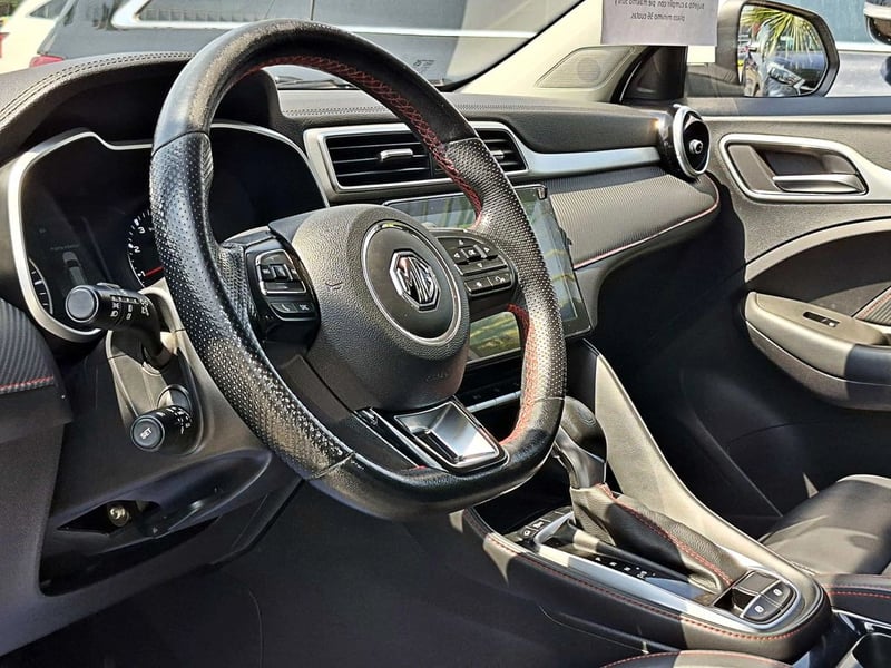 MG ZX 1.5 DLX AT 2022 - Imagen 7 de 16
