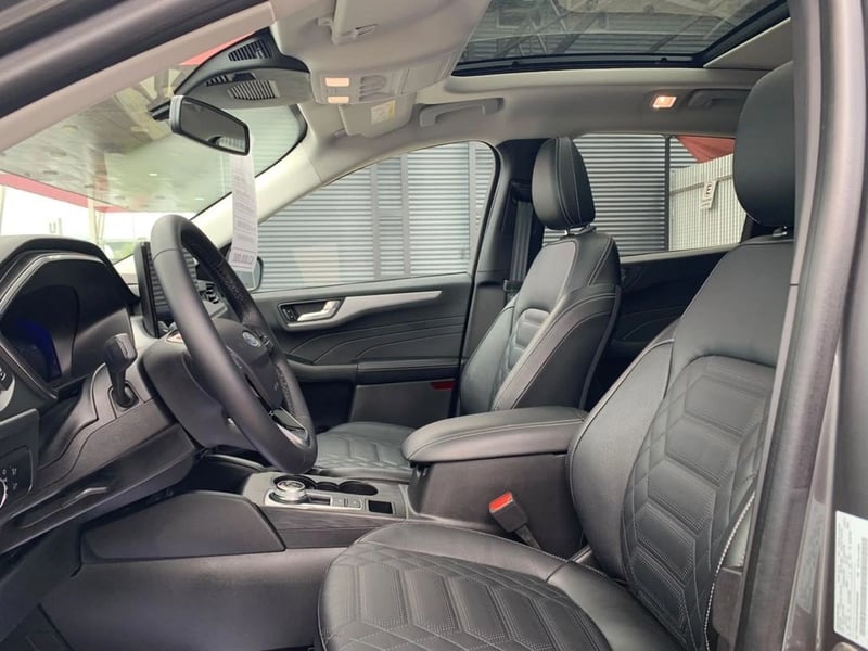 Ford ESCAPE 2.0 PLATINUM AT 4X4 2024 - Imagen 9 de 10