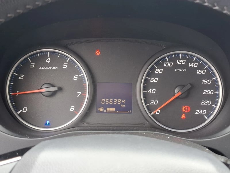 Mitsubishi OUTLANDER 2.0 GLS MT 2019 - Imagen 13 de 16