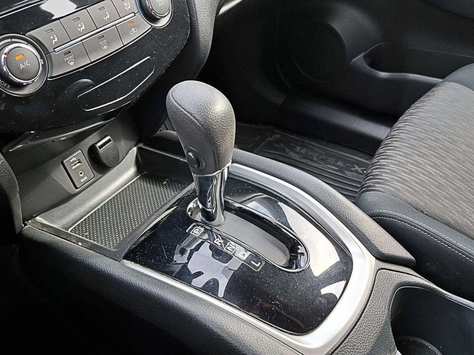 NISSAN X-TRAIL 2.5 SENSE AT 2021 - Imagen 18 de 18