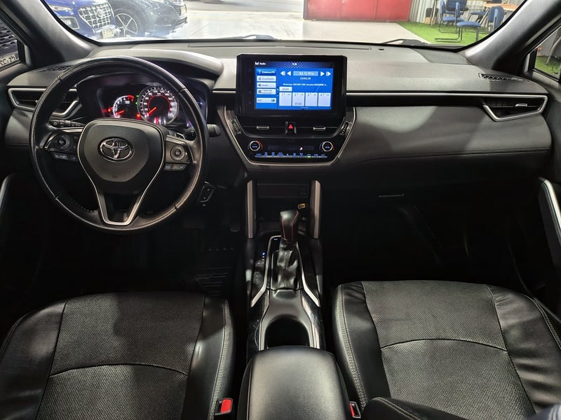 Toyota COROLLA CROSS 2.0 SG AT 2023 - Imagen 17 de 20
