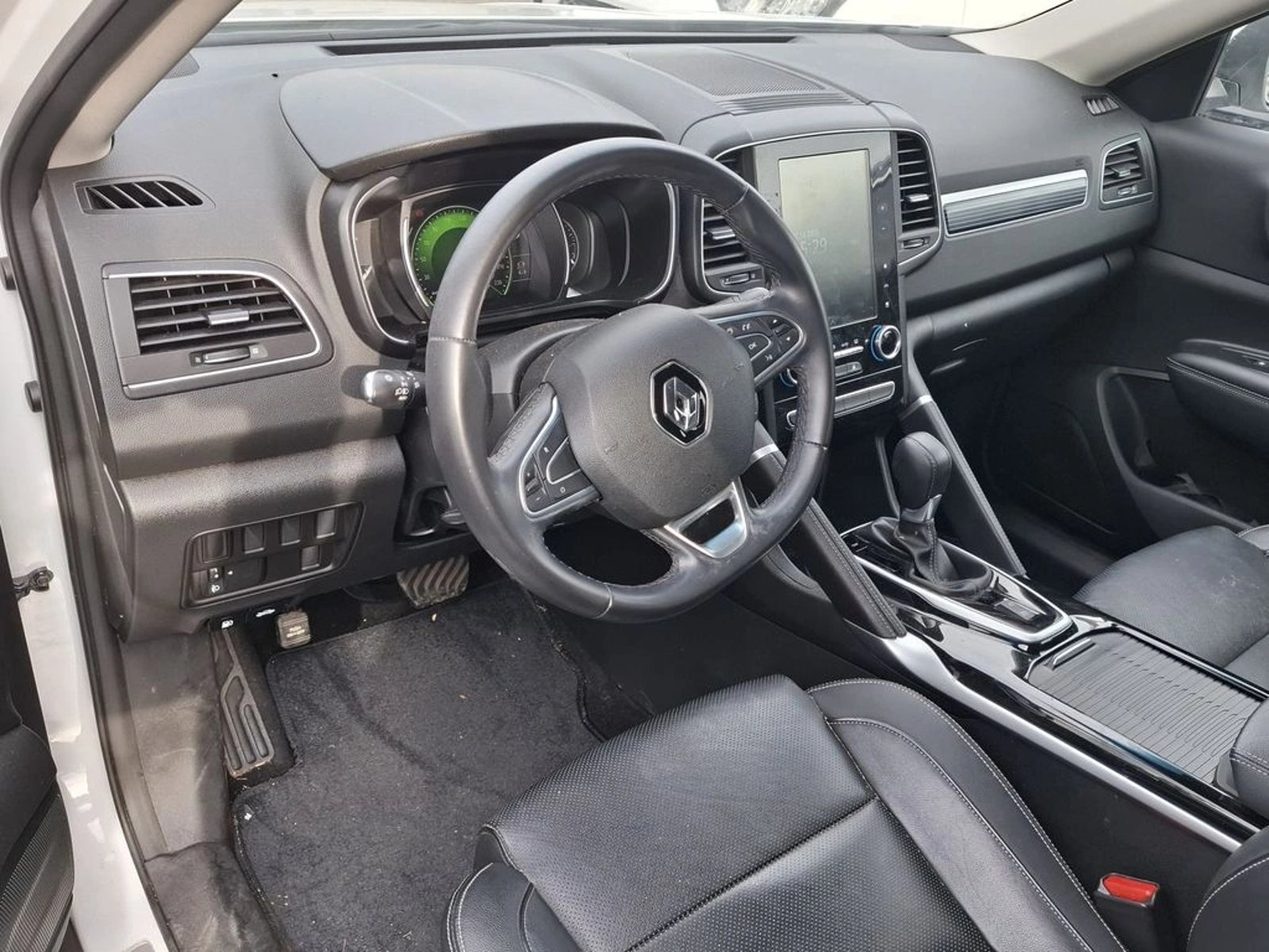 Renault KOLEOS 2.5 ZEN 2WD AT 5P 2023 - Imagen 11 de 20