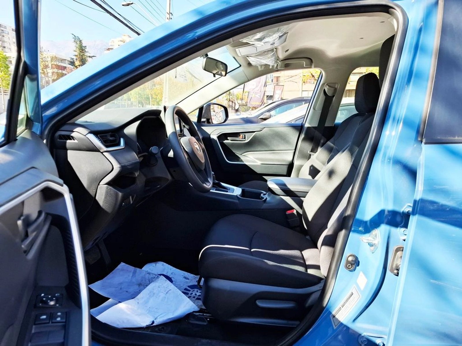 TOYOTA RAV4 2.0 LE CVT 4X2 2026 - Imagen 12 de 20