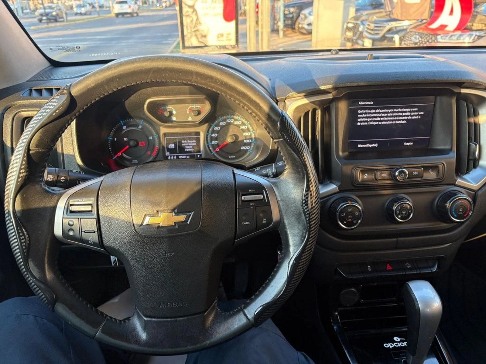 Chevrolet COLORADO 2.8 CTDI 4X4 LT AT 4P 2023 - Imagen 6 de 10