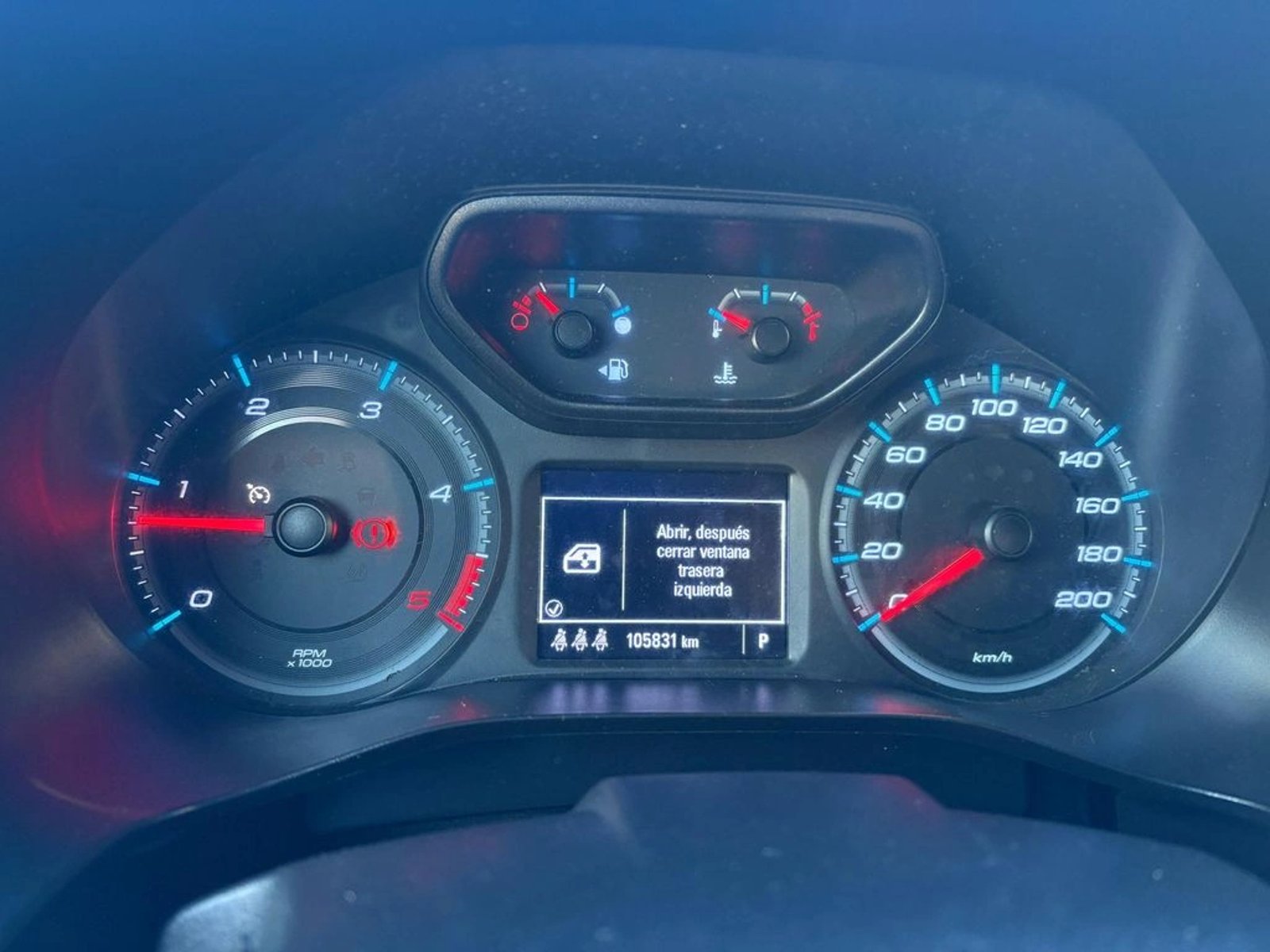 Chevrolet COLORADO 2.8 CTDI 4X4 LT AT 4P 2023 - Imagen 7 de 10