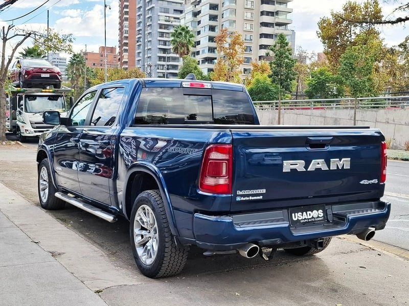 RAM 1500 5.7 LARAMIE SPORT CREW CAB AT 4X4 2023 - Imagen 13 de 20